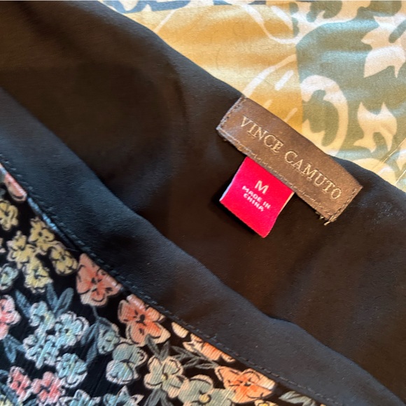 Vince Camuto Floral Tie 3/4 Sleeve Crew Neck Blouse - Picture 9 of 10